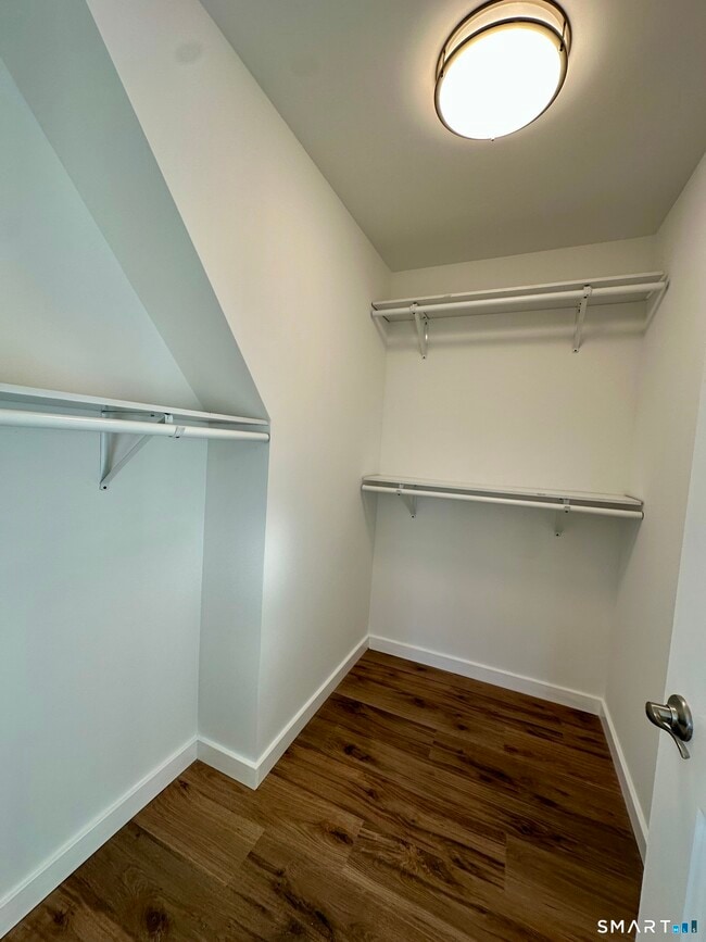 Building Photo - 48 Cedar St