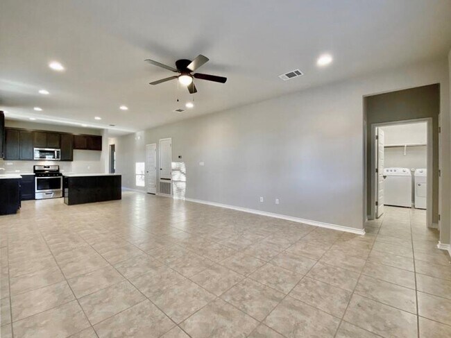 Building Photo - 2309 Pecan Island Dr