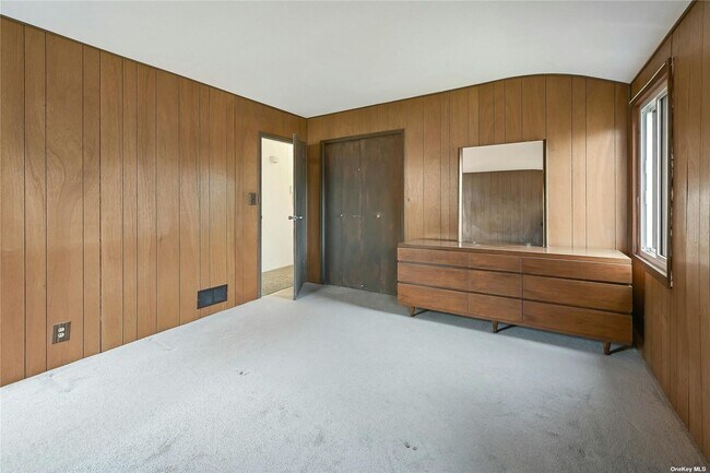 Building Photo - 28 Morewood Dr