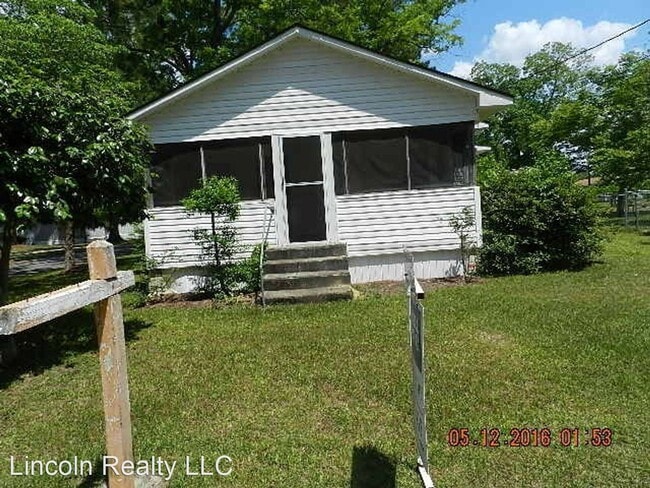 Primary Photo - 3 br, 2 bath House - 621 Mathis St