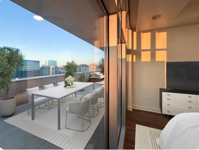 Building Photo - 1700 Cedar Springs Rd