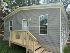 Building Photo - Move-In Ready!