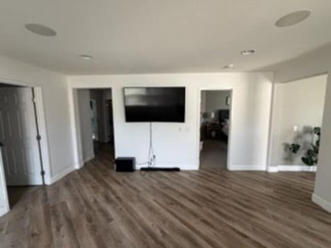 Building Photo - 34253 Chaparossa Dr