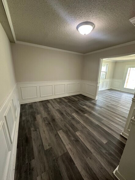 Building Photo - 5635 Austin Garner Rd