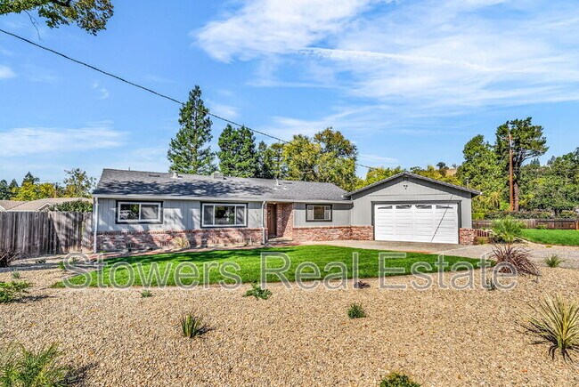 Primary Photo - 275 Cameo Dr