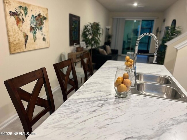 Building Photo - 106 Whispering Brk Dr