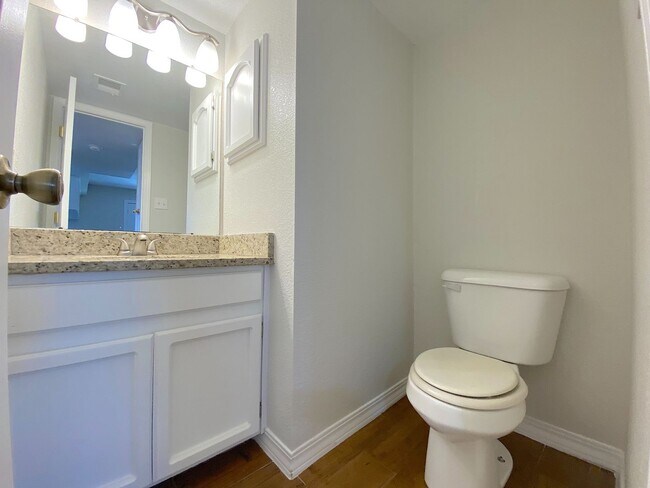 Building Photo - 10936 Loma Alta Pl