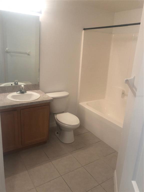 Building Photo - 9619 Lakedale Way