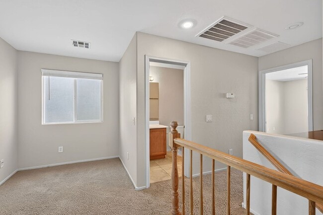 Building Photo - GOLF COURSE VIEWS AT SILVERSTONE RANCH (CENTENNIAL) - 2-STORY 3-BEDROOM HOUSE!