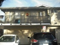 Building Photo - Popular Marina Village Penthouse