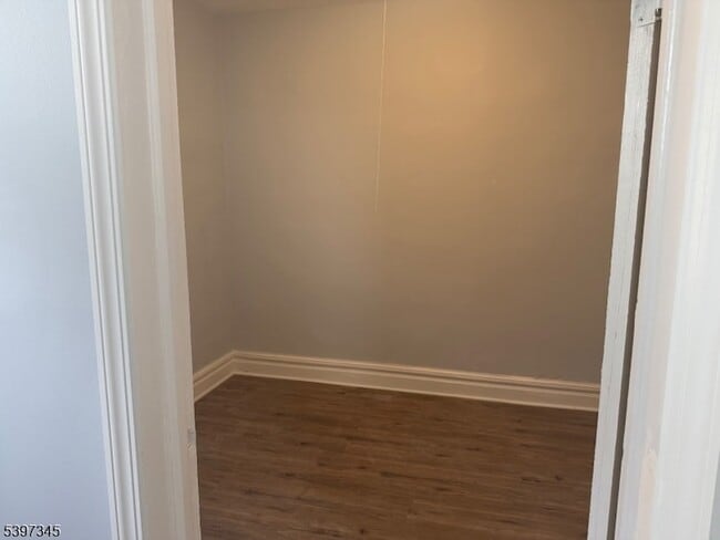 Building Photo - 363 Hoover Ave