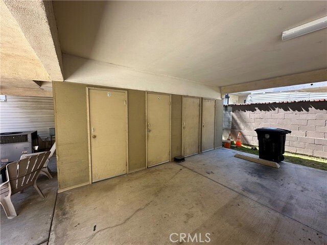 Building Photo - 1814 Keeler St
