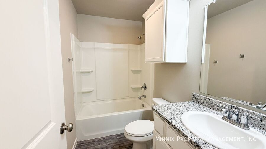 Building Photo - 1907 Kirksey Ave
