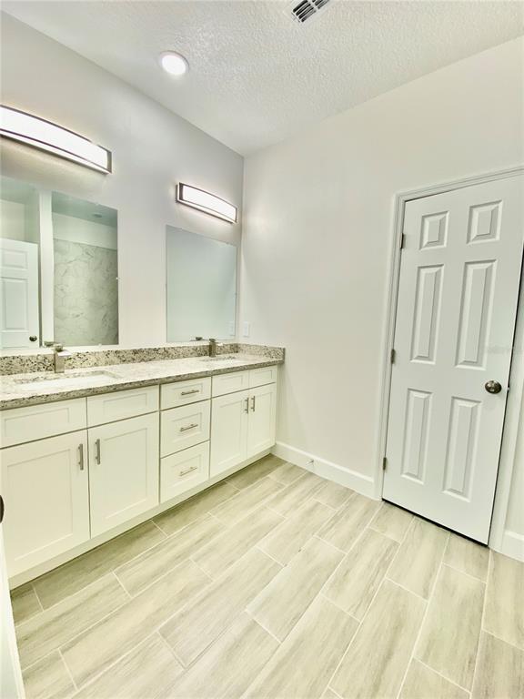 Building Photo - 10006 Massey St