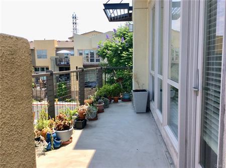 Building Photo - 5401 W 149th Plz