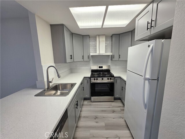 Building Photo - 44036 25th St W