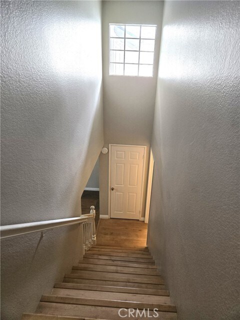 Building Photo - 1319 S Country Way