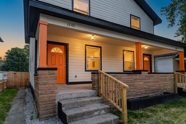 Building Photo - 1345 N Olney St
