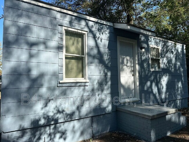 Building Photo - 1240 Rocky Creek Rd