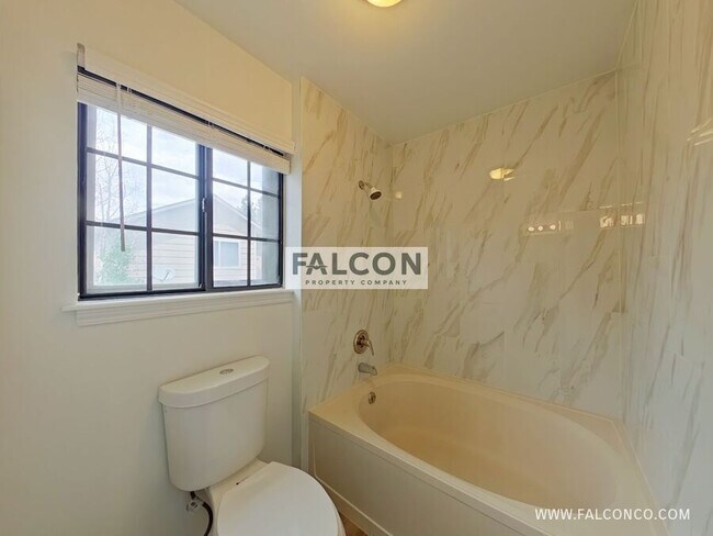 Building Photo - 5949 Wisteria Dr