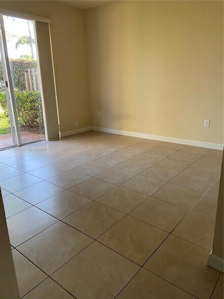 Building Photo - 12446 Emerald Creek Ct