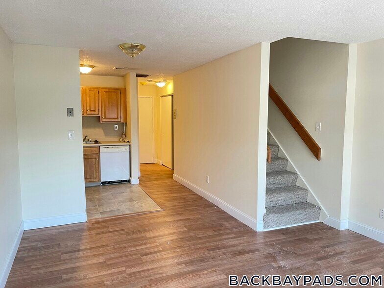 Building Photo - 1078 Boylston St