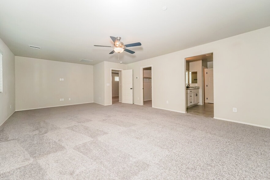 Building Photo - 7453 Garnet Moon St