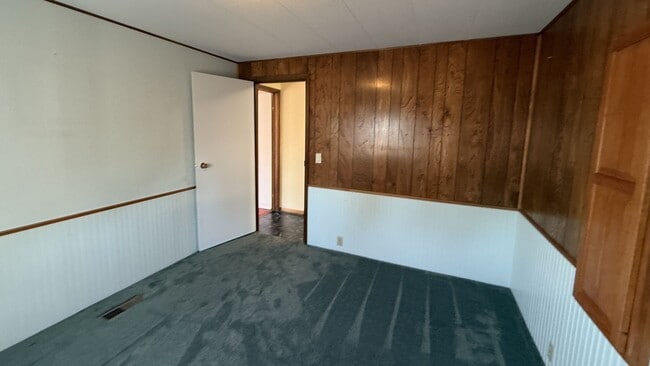 Building Photo - 1840 1st Ave