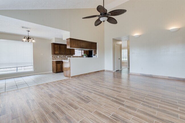 Building Photo - 22206 N Fork Dr
