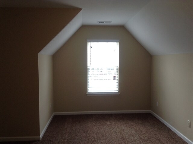 Building Photo - 152 Easy St