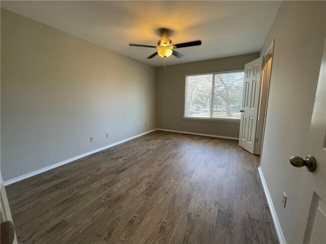 Building Photo - 5061 Fort Clark Dr