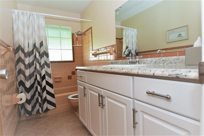 Building Photo - 6611 Colonial Dr
