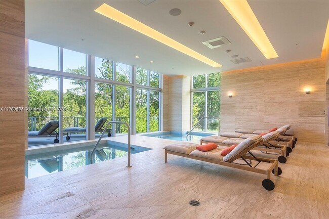 Building Photo - 16385 Biscayne Blvd