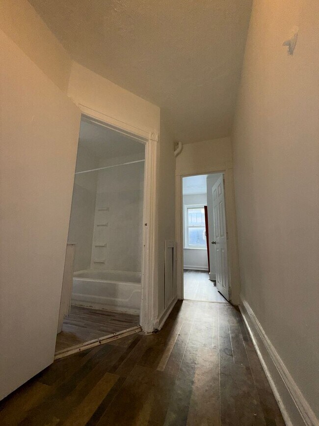 Building Photo - 36 Kelsey Ave