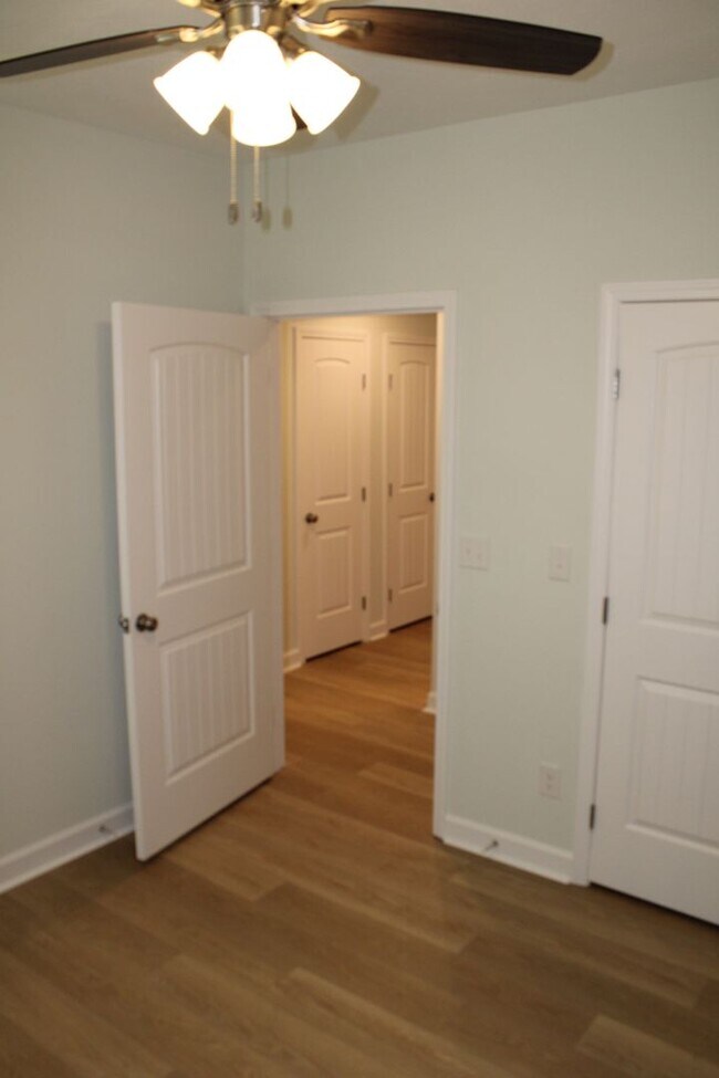 Building Photo - New 3 Bedroom 2 Bath Grovetown