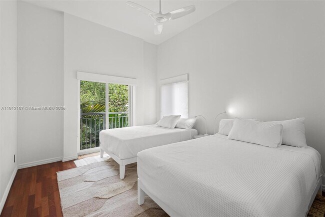 Building Photo - 100 Jefferson Ave