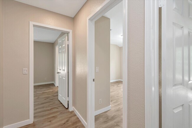 Building Photo - 18014 Flynn Dr