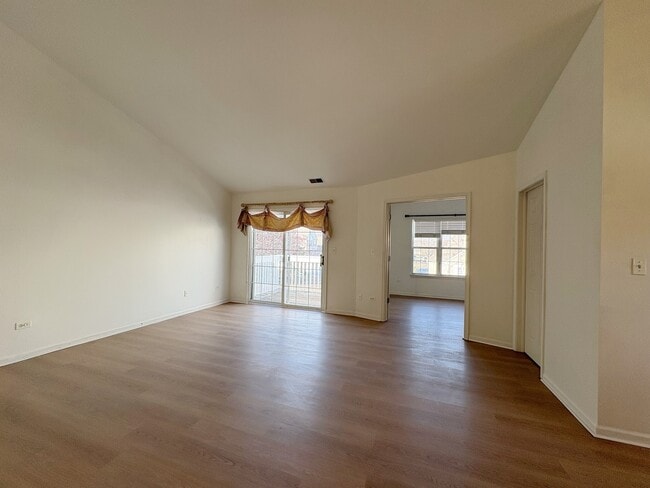 Building Photo - 2611 Cedar Glade Dr