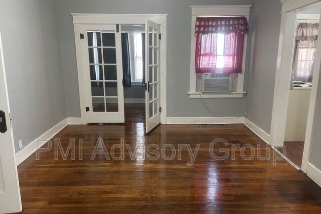 Building Photo - 509 SW 5th St