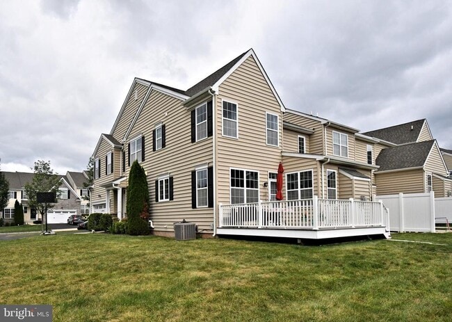 Building Photo - 2007 Pleasant Valley Dr