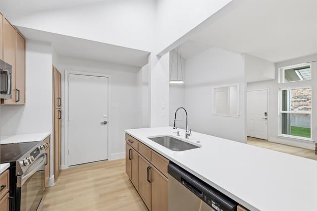 Building Photo - 4813 Via Ventura