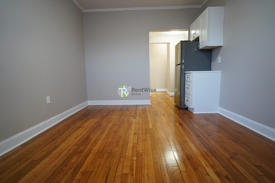 Building Photo - 50 Park Vale Ave