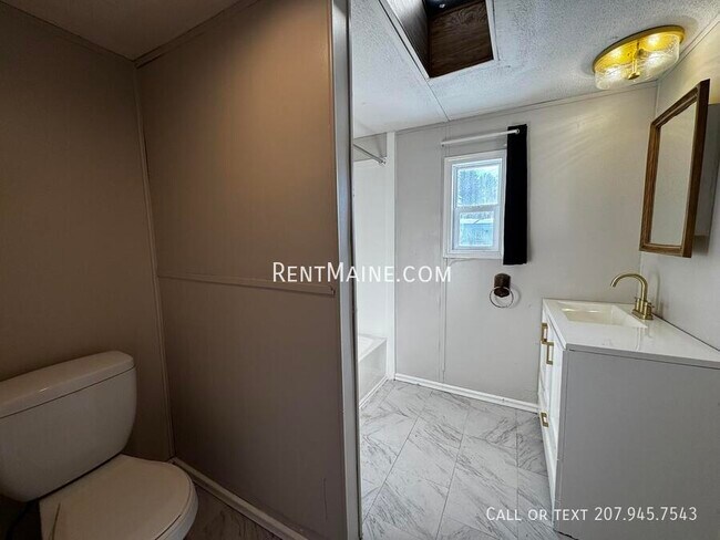 Building Photo - 133 Harrison St