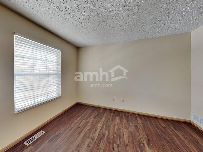 Building Photo - 514 Hannifin Dr