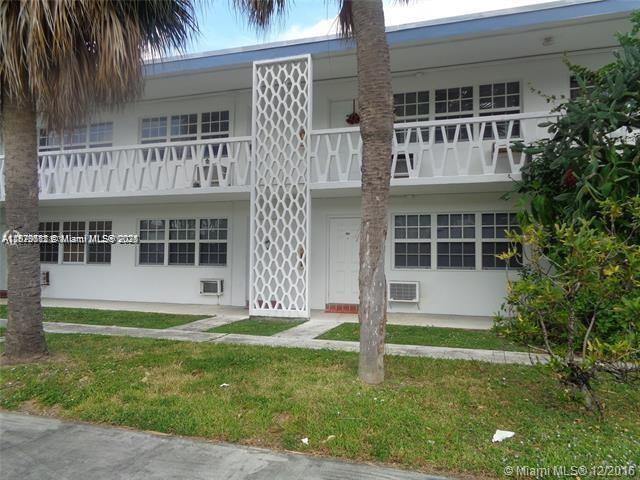 Building Photo - 1451 NE 170th St