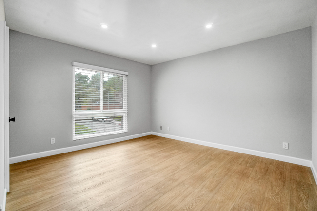 Building Photo - 3974 Tarrytown Ln