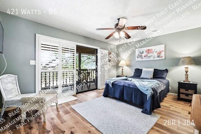 Building Photo - 421 Watts-B5