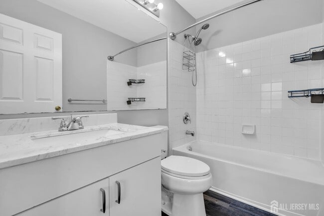 Building Photo - 2211 Timber Ridge Ct