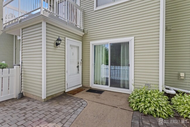 Building Photo - 3 Foxtail Ln
