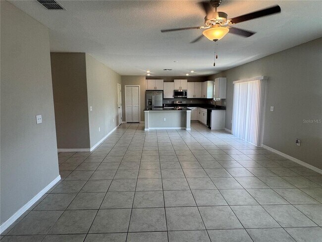 Building Photo - 5415 Amaryllis Garden St